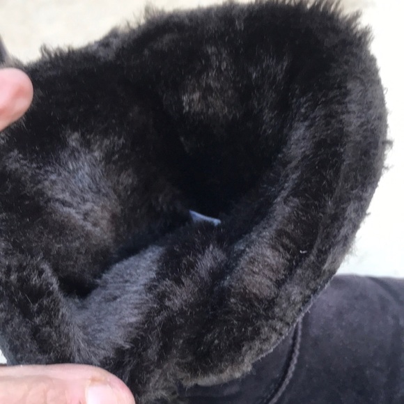 UGG Australia 12 inch Tall boot size 7 - Picture 3 of 8